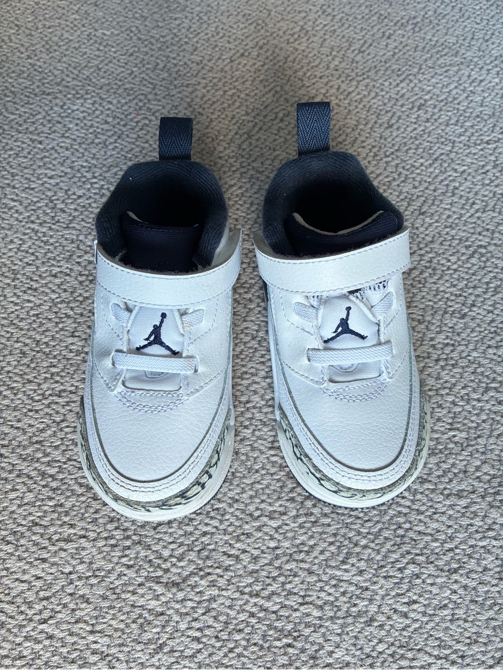 Jordan Spizike Low TD Unisex Kids Sneakers Size 7C White
Obsidian FQ3952-104